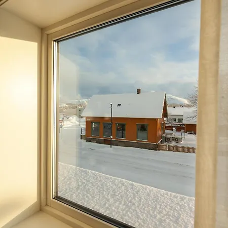 Lofoten Premium Leknes